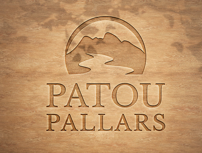 logo Patou Pallars aplicat sobre fusta